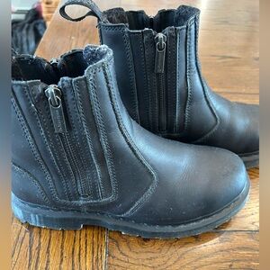 Dr Martens Chelsea boots with faux fur lining.